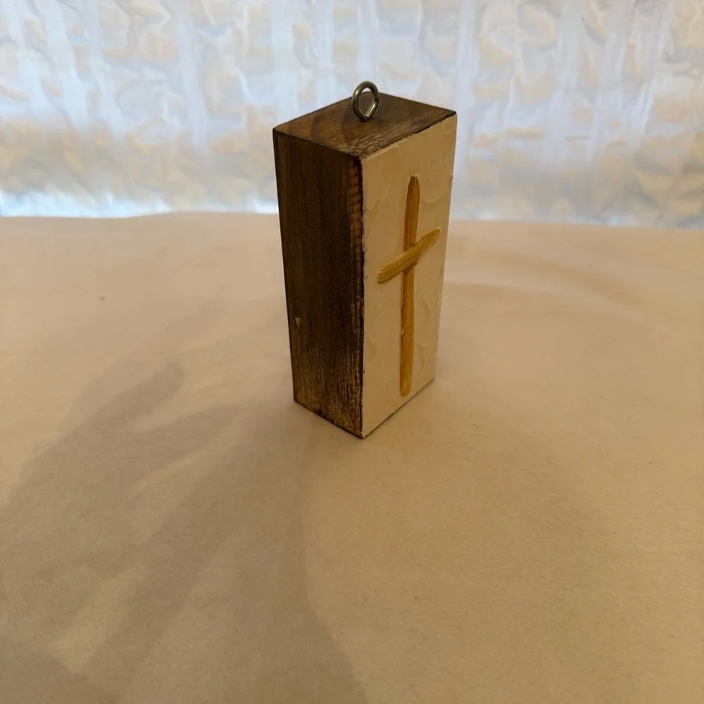 Artistic Cream and Gold Cross Wall Hanging